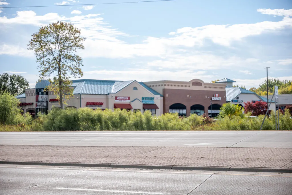 Exterior of the Dentistry on the Ponds office building in Chanhassen, MN